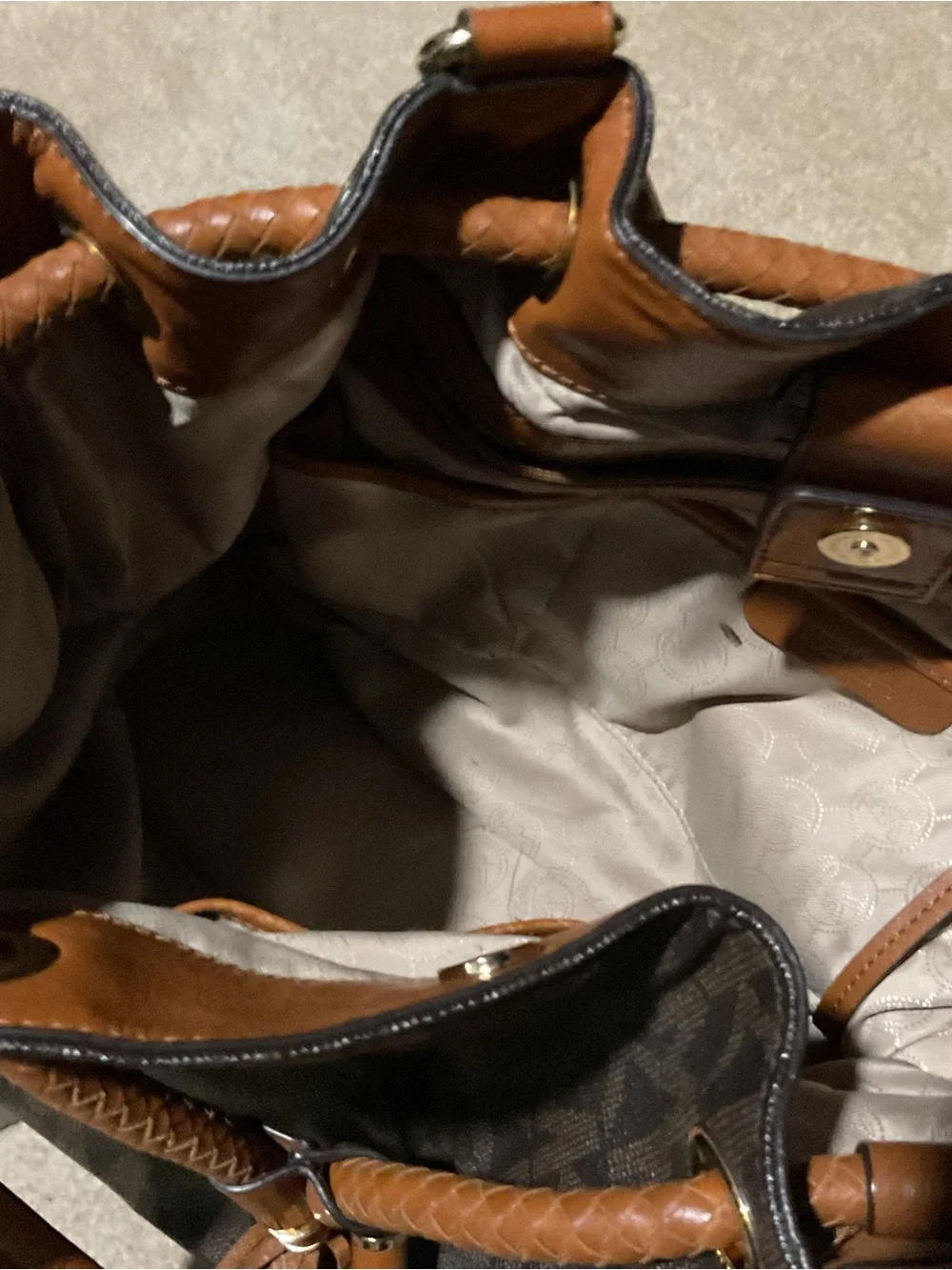 Michael Kors Bucket Bag